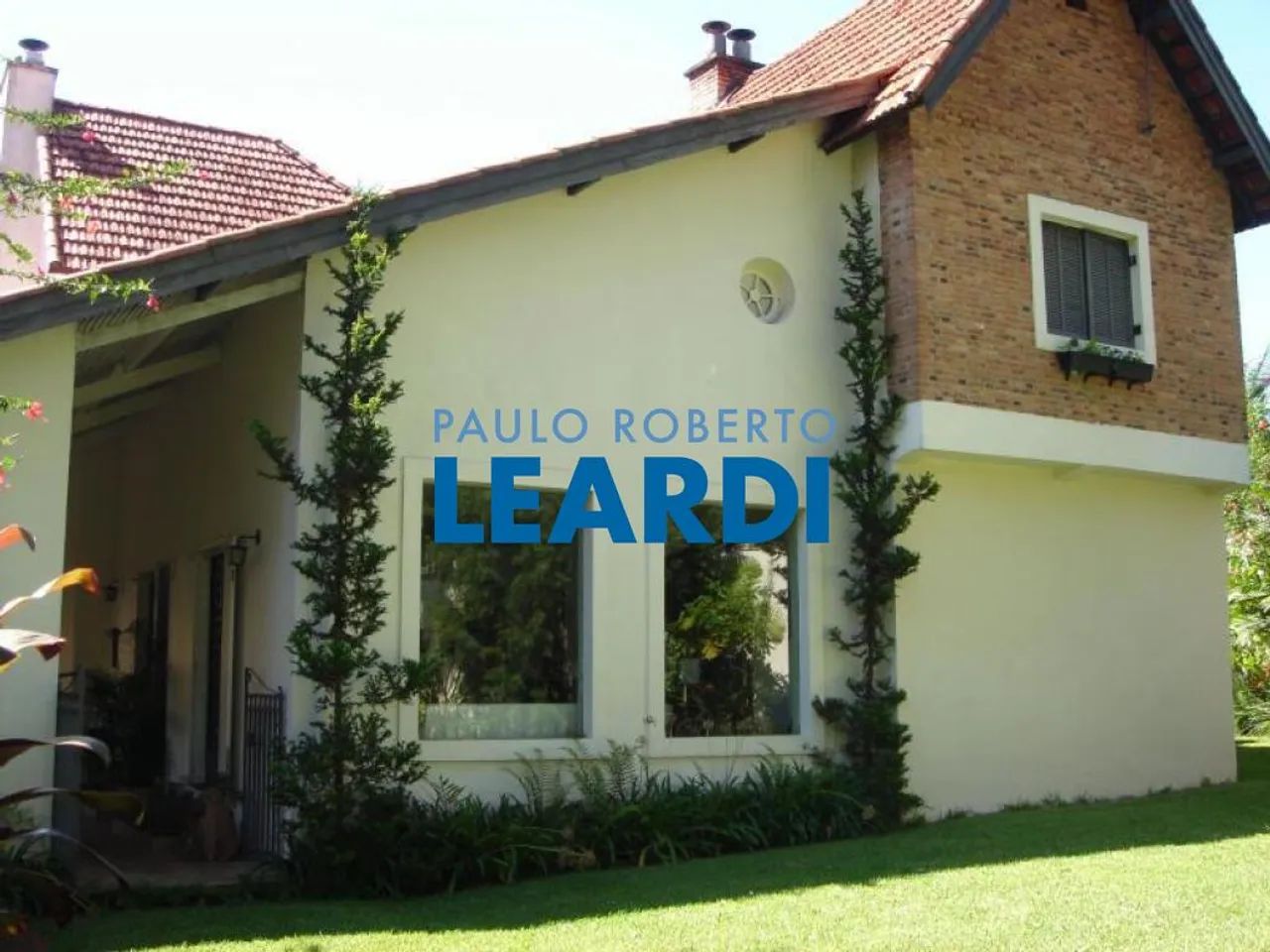 CASA ASSOBRADADA - REAL PARQUE - SP