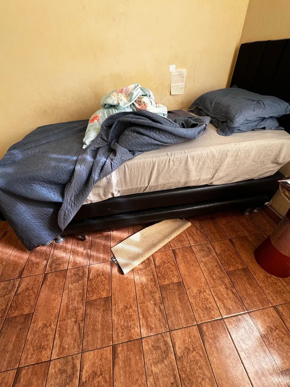 Bicama de solteiro com colchão