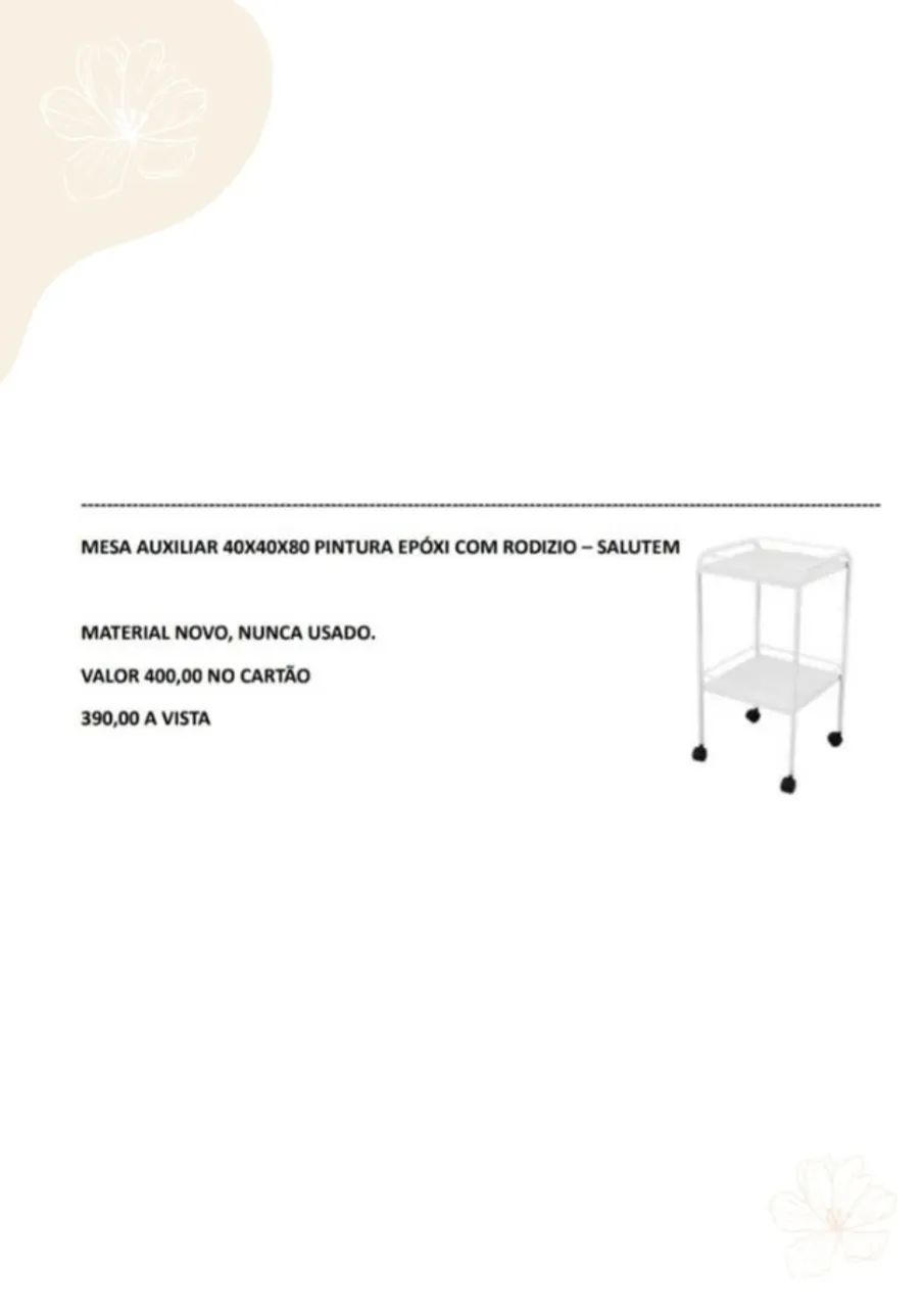 Mesa auxiliar com rodinhas
