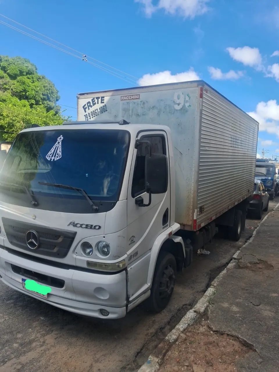 Mercedes-Benz accelo 815 baú 2013 - Foto 4