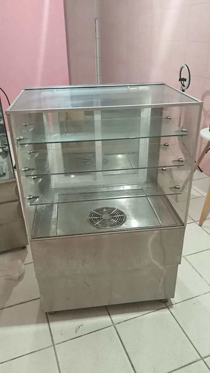 Vendo Balcão frio para confeitaria e padaria 