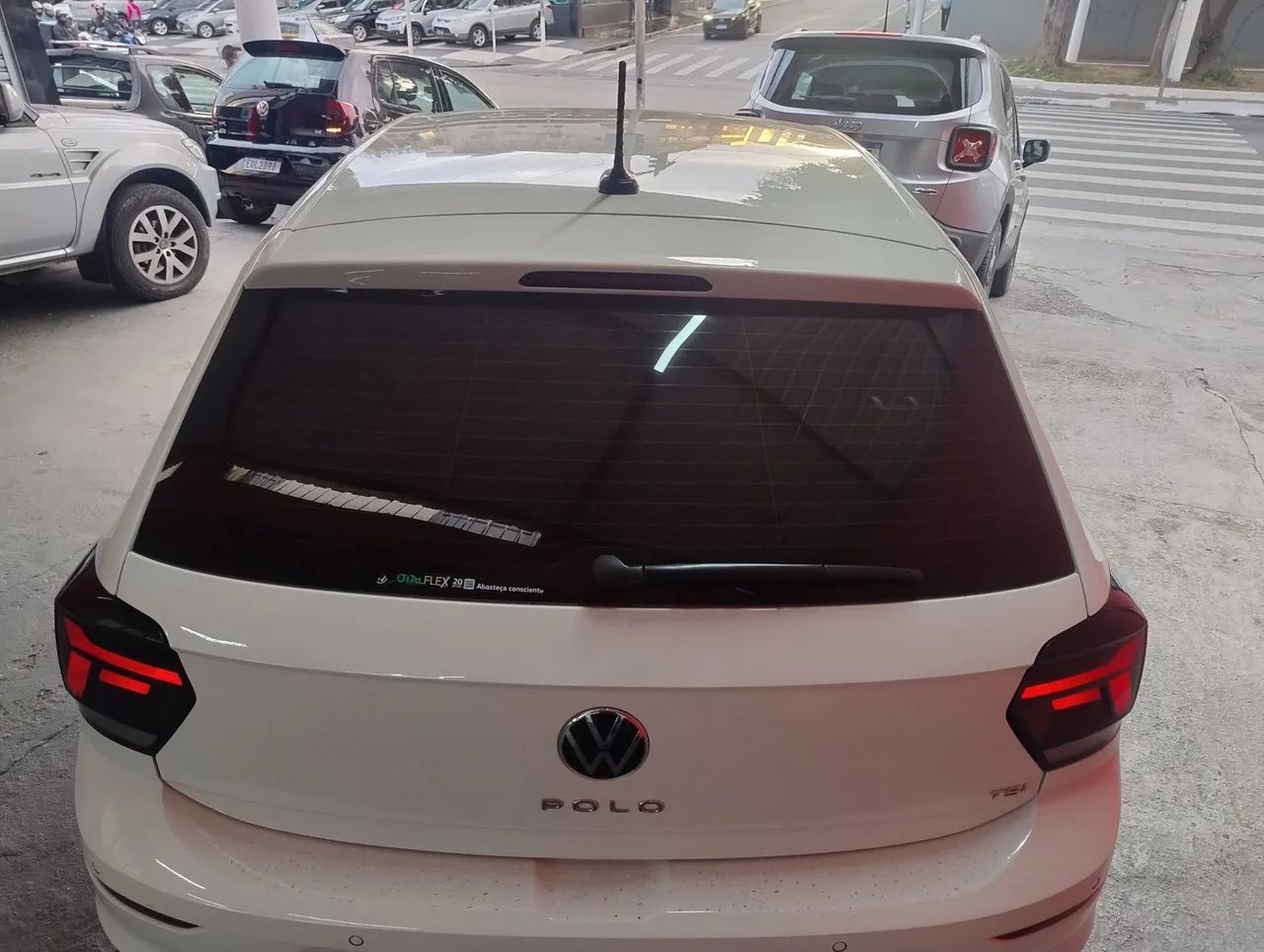 Volkswagen Polo Comfortline TSI 1.0 Flex 12V Aut., foto 4 de 9