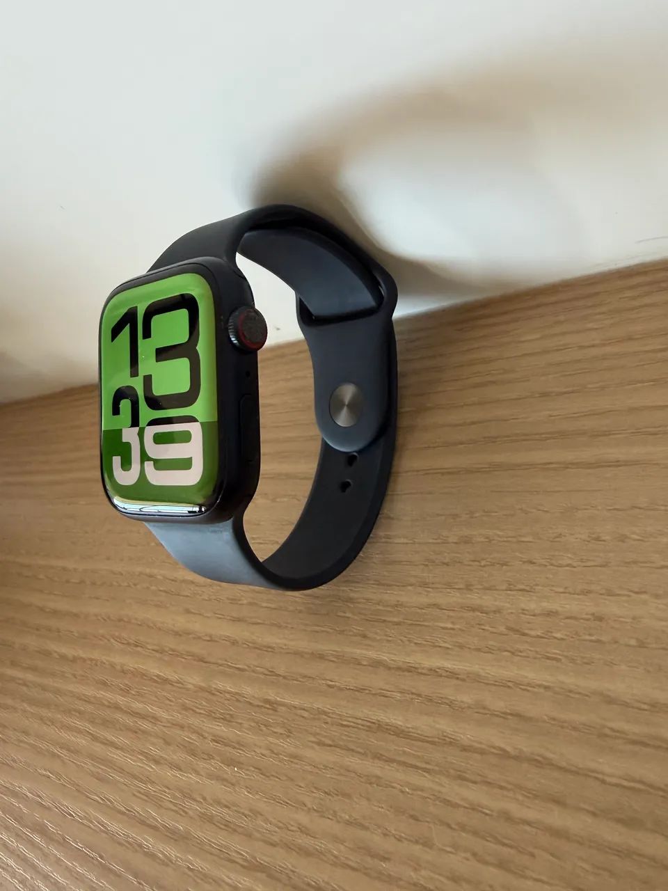 Apple Watch Series 8 45mm GPS + Celular (eSIM) - Produto Com Defeito - Leia 