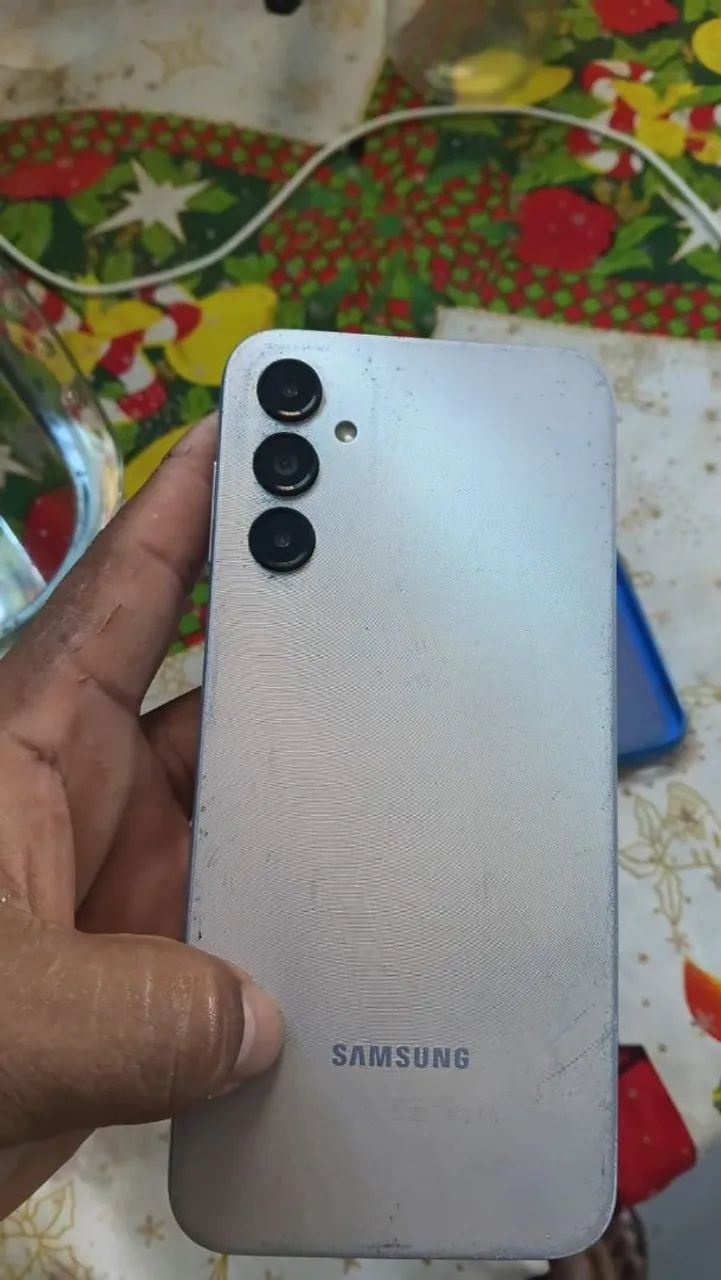 Tudo ótimo so com marcas de uso 