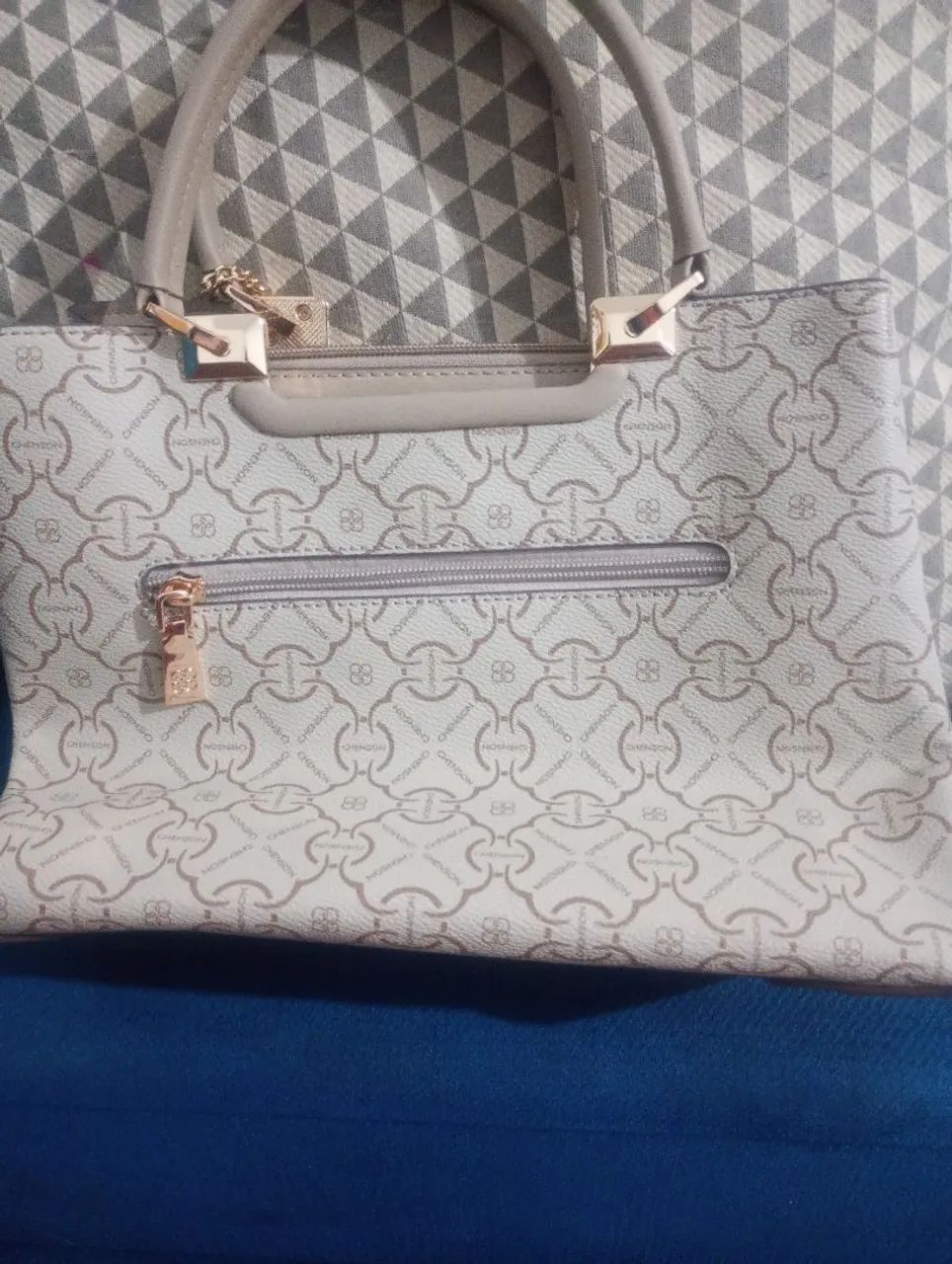 Bolsa de luxo Chenson original bege com pingente  - Foto 4