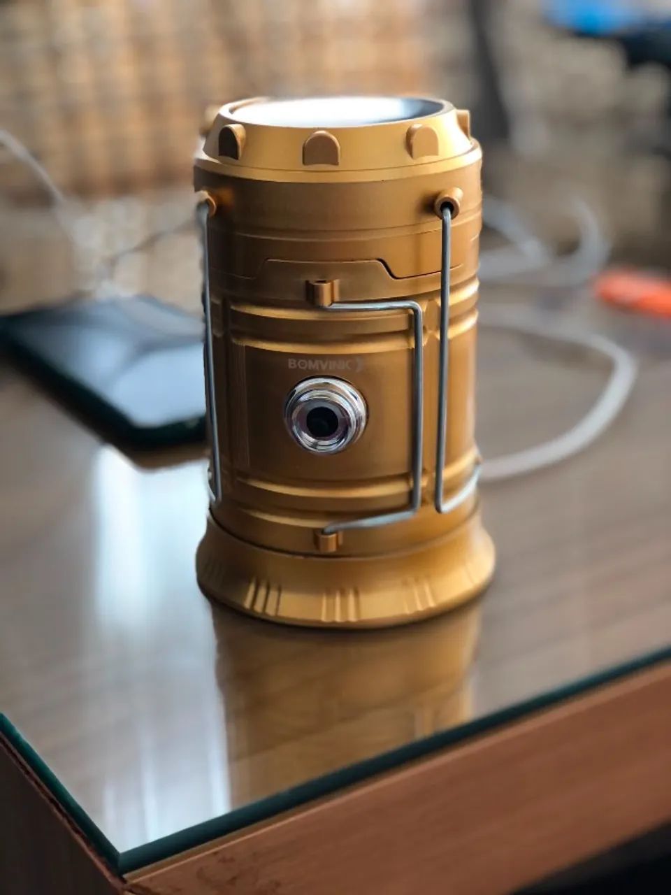 Lanterna Lampião recarregável luz solar e USB