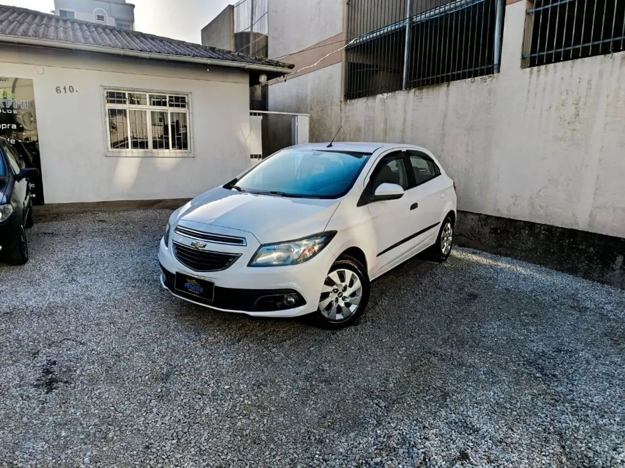 Chevrolet Onix Hatch LT 1.4 8V Flex Mec. 4P 2014 - Foto 2