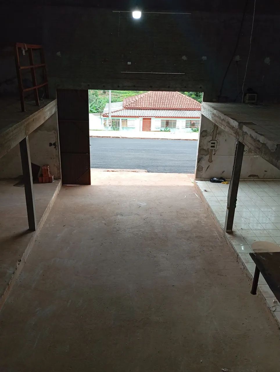 Vendo, Troco ou Alugo, Barracão p/ Depósito com 02 pisos e  elevador - Foto 3