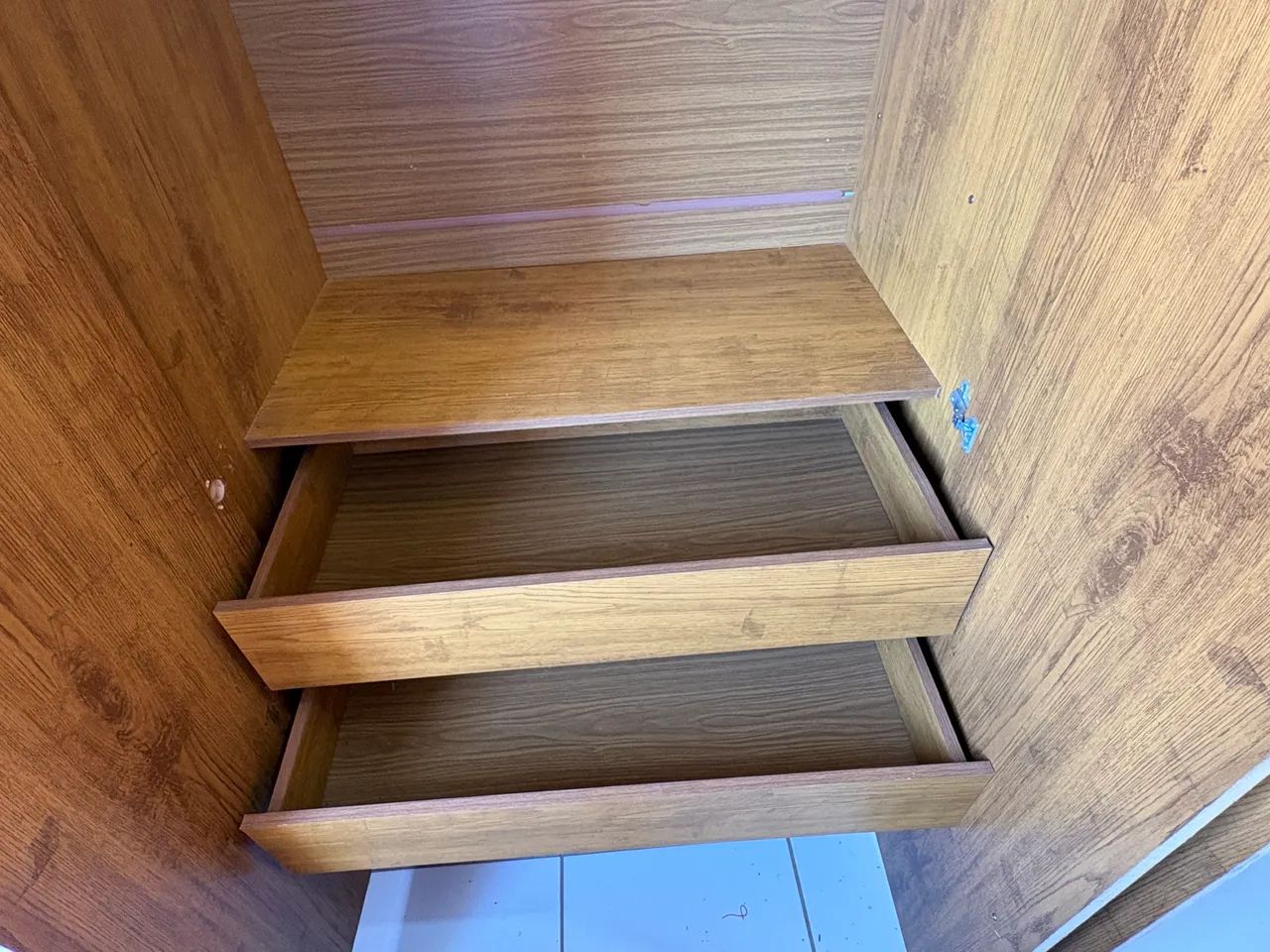 GUARDA-ROUPA GRANDE 6 PORTAS + 4 GAVETAS  - Foto 4