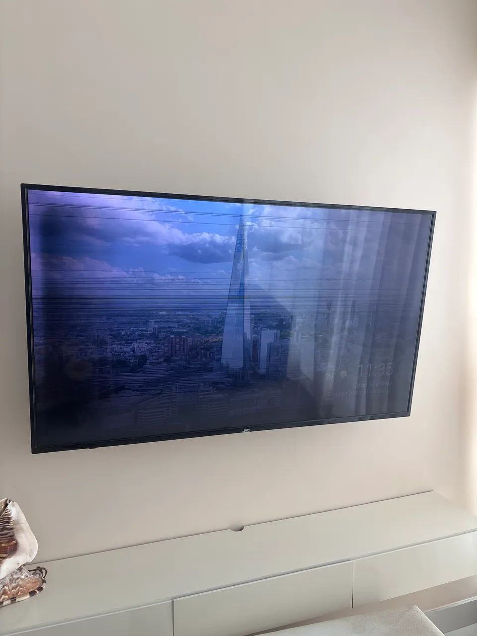 Tv JVC tela com listas