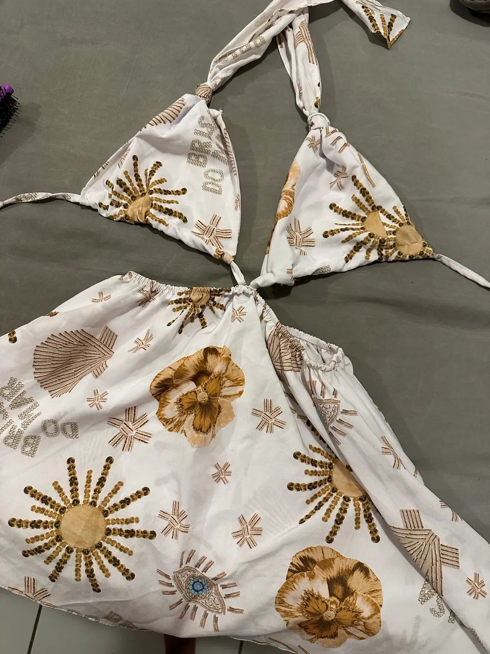 Lote de roupas 