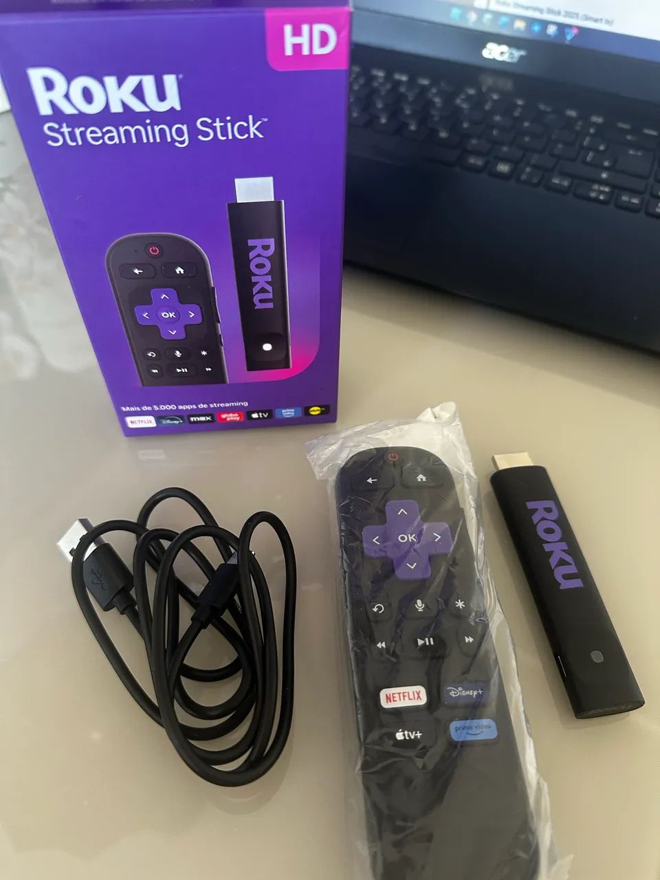Roku Streaming Stick HD - Transforma qualquer TV em Smart TV (Com Controle) - Foto 2