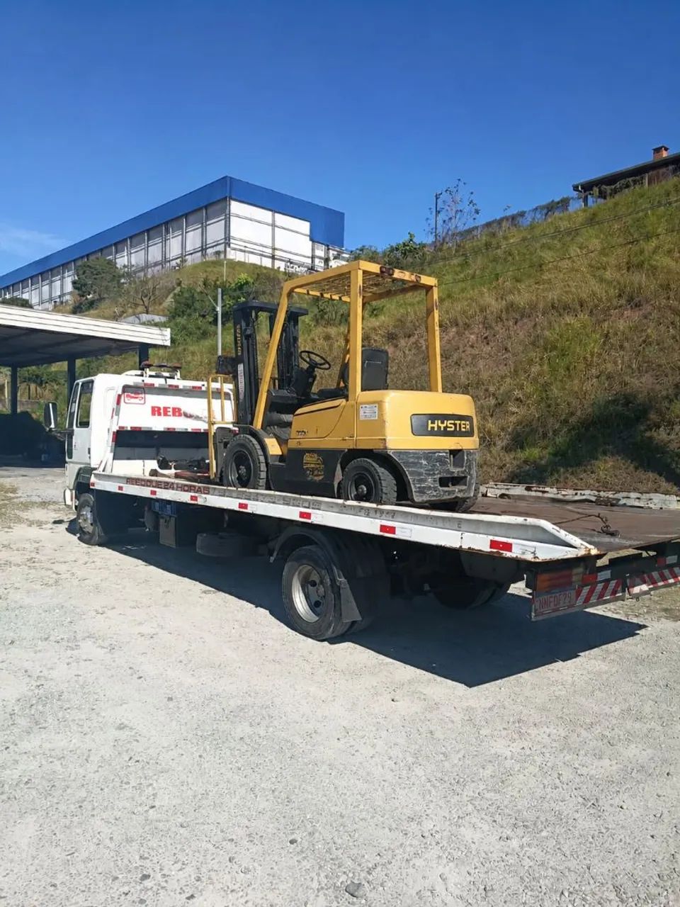 Vende se cargo 815 guincho - Foto 5