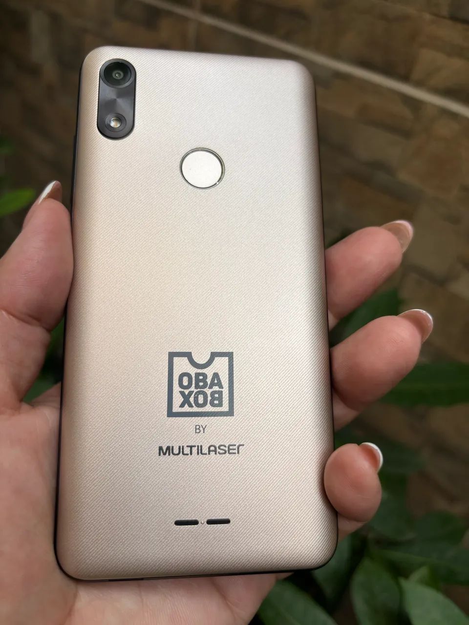 Smartphone Multilaser na caixa