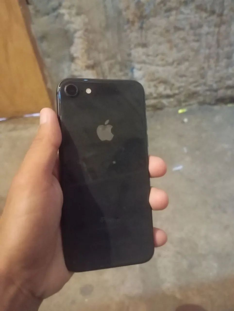 Vendo iPhone 8 semi novo. - Foto 3