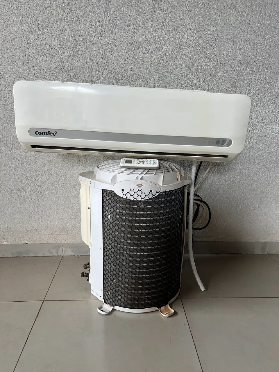 Ar condicionado marca Comfee 12 mil BTus 