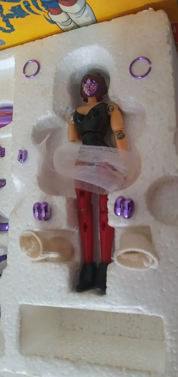 Marin de Águia vintage Bandai Diecast Cavaleiros Seiya detalhe