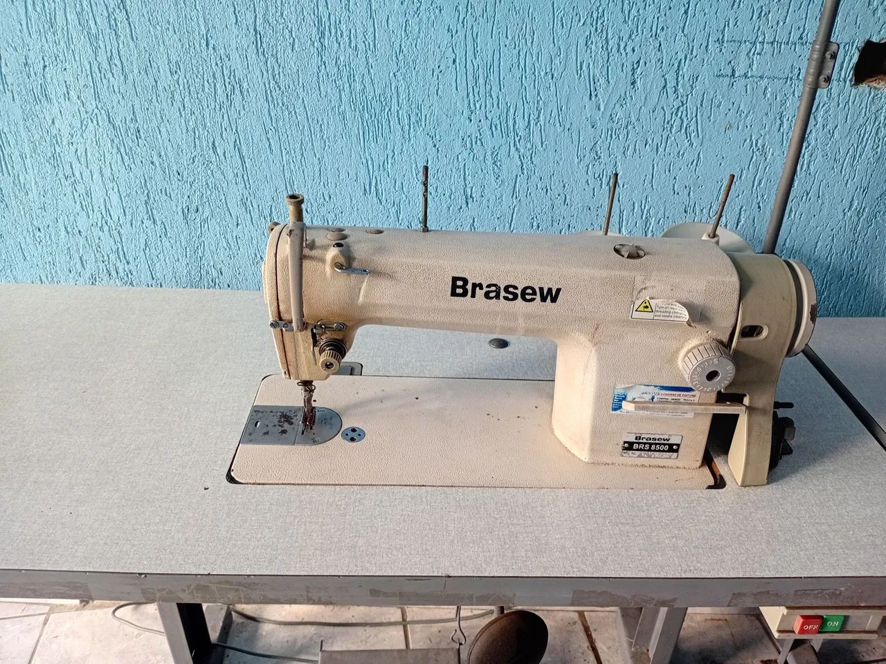 Maquina de costura 