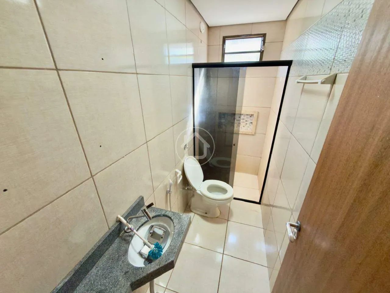 AMPLA CASA COM PISCINA EM SIDROLÂNDIA - Foto 2