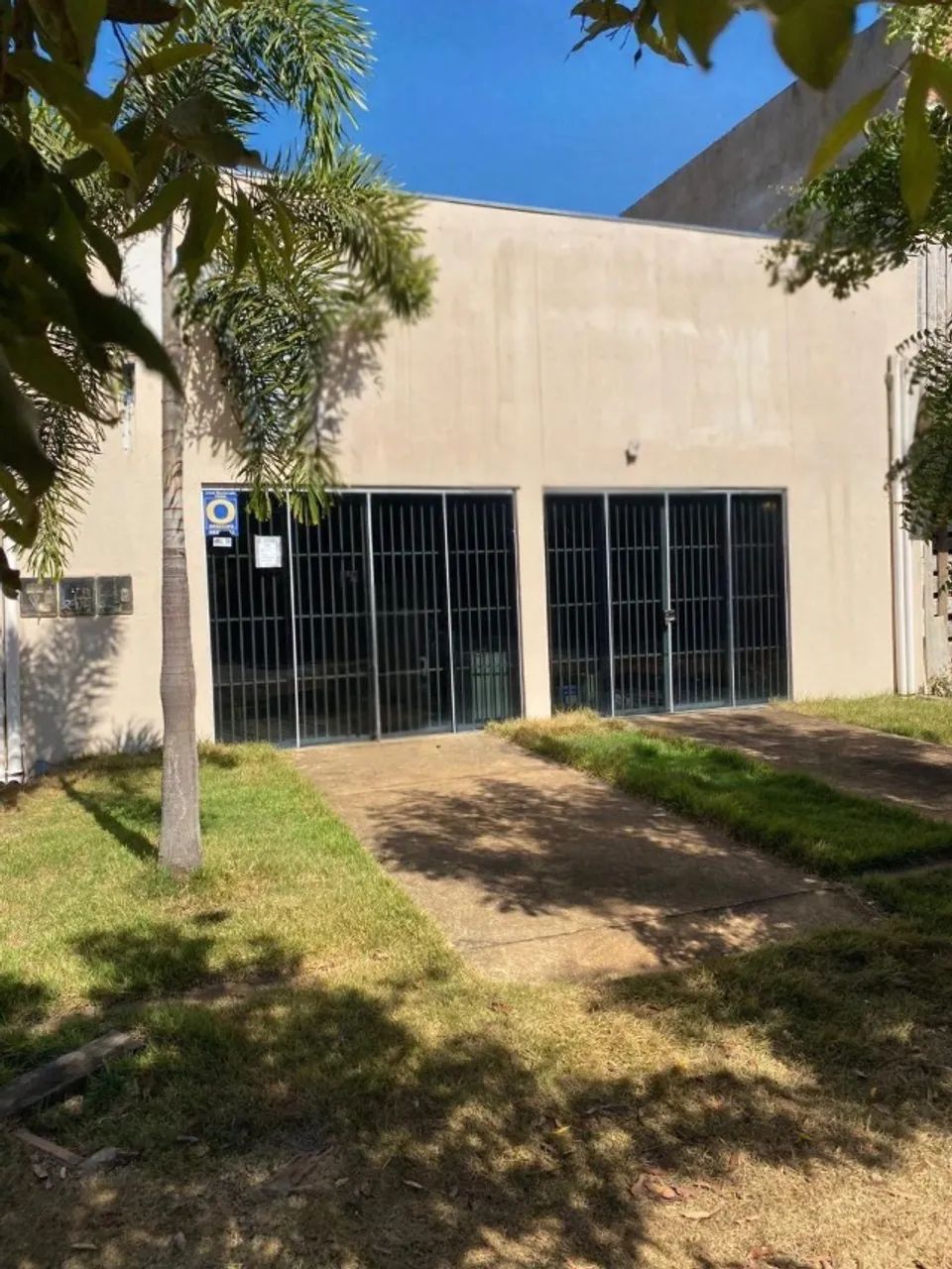 Aluga-se Sala Comercial em Luzimangues-TO.
