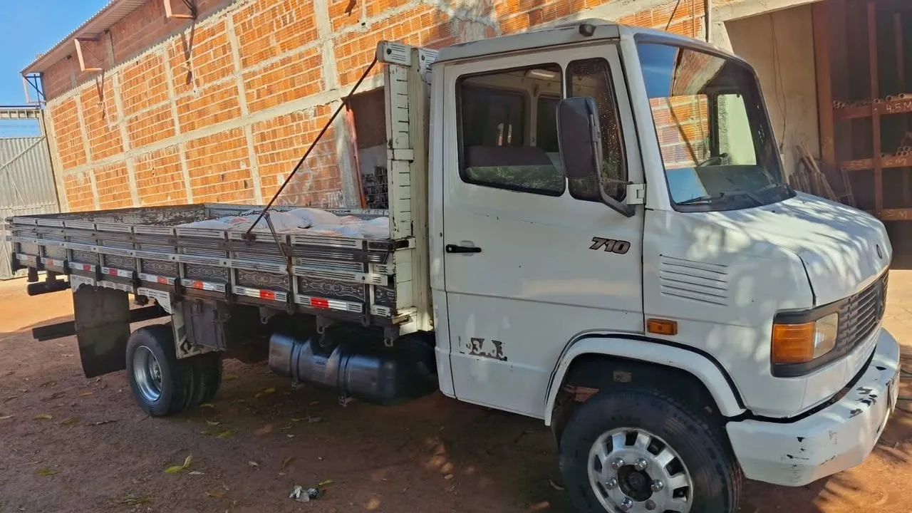 MB 710 - Foto 3