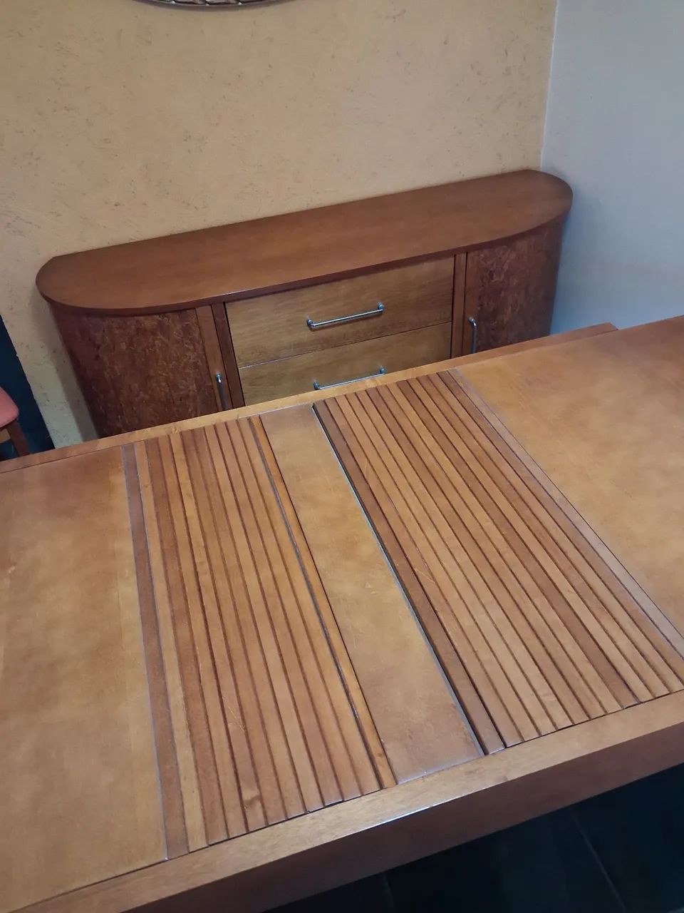 Mesa com extensor, 4 cadeiras e Buffet - Foto 5