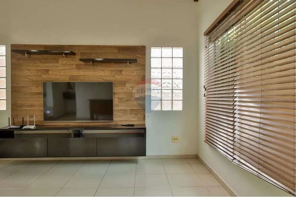 CASA TÉRREA EM CONDOMÍNIO FECHADO, COM 3 SUÍTES, ESCRITÓRIO E ÁREA DE LAZER - Foto 4