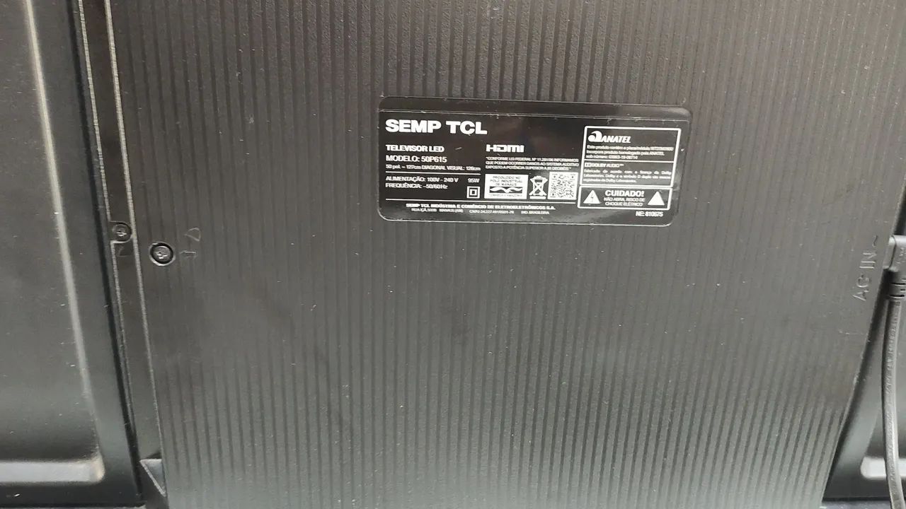 Tv TCL 50 polegadas com problema só funciona metade da tela  - Foto 3