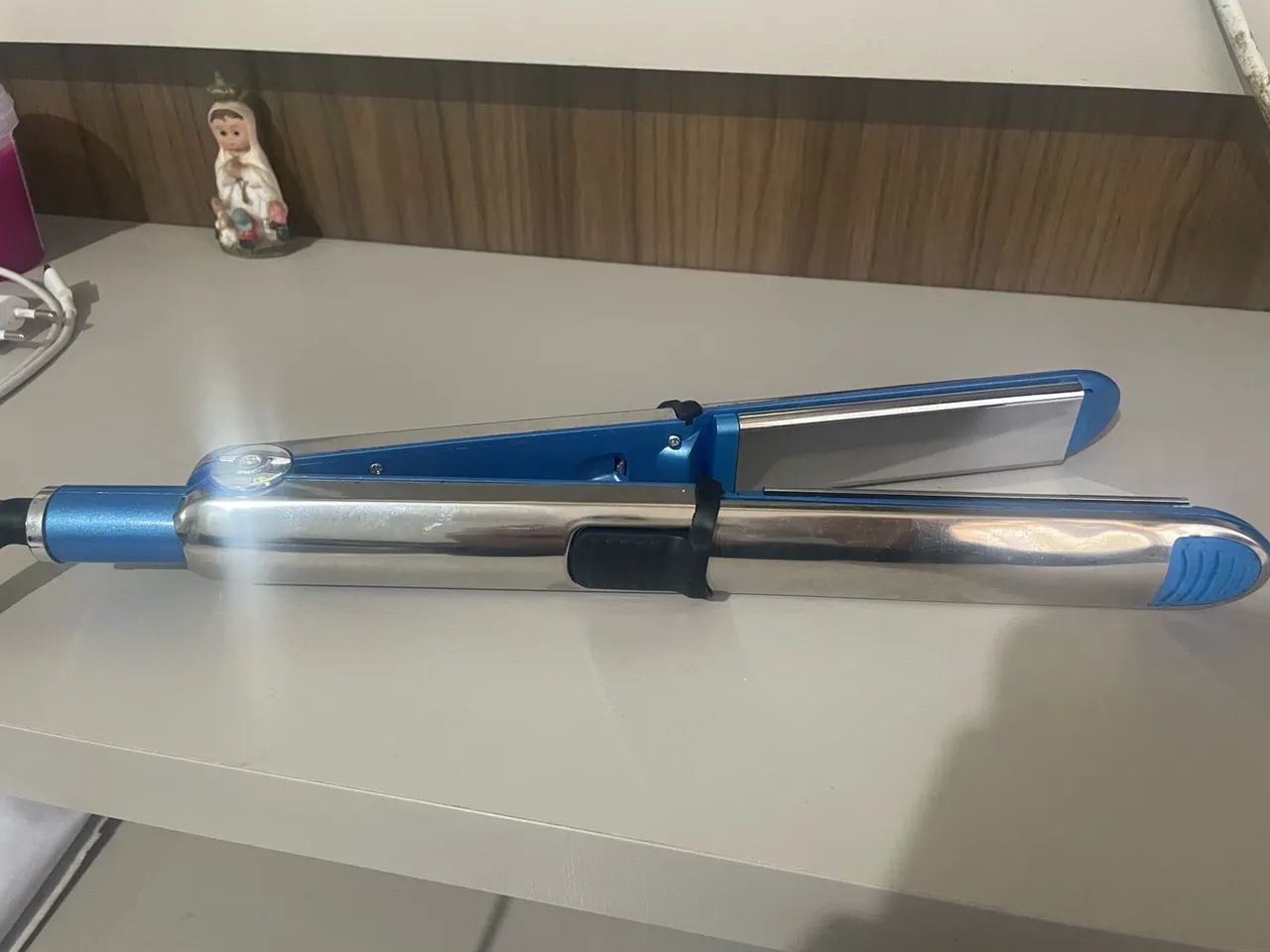 Chapinha prancha azul/prata