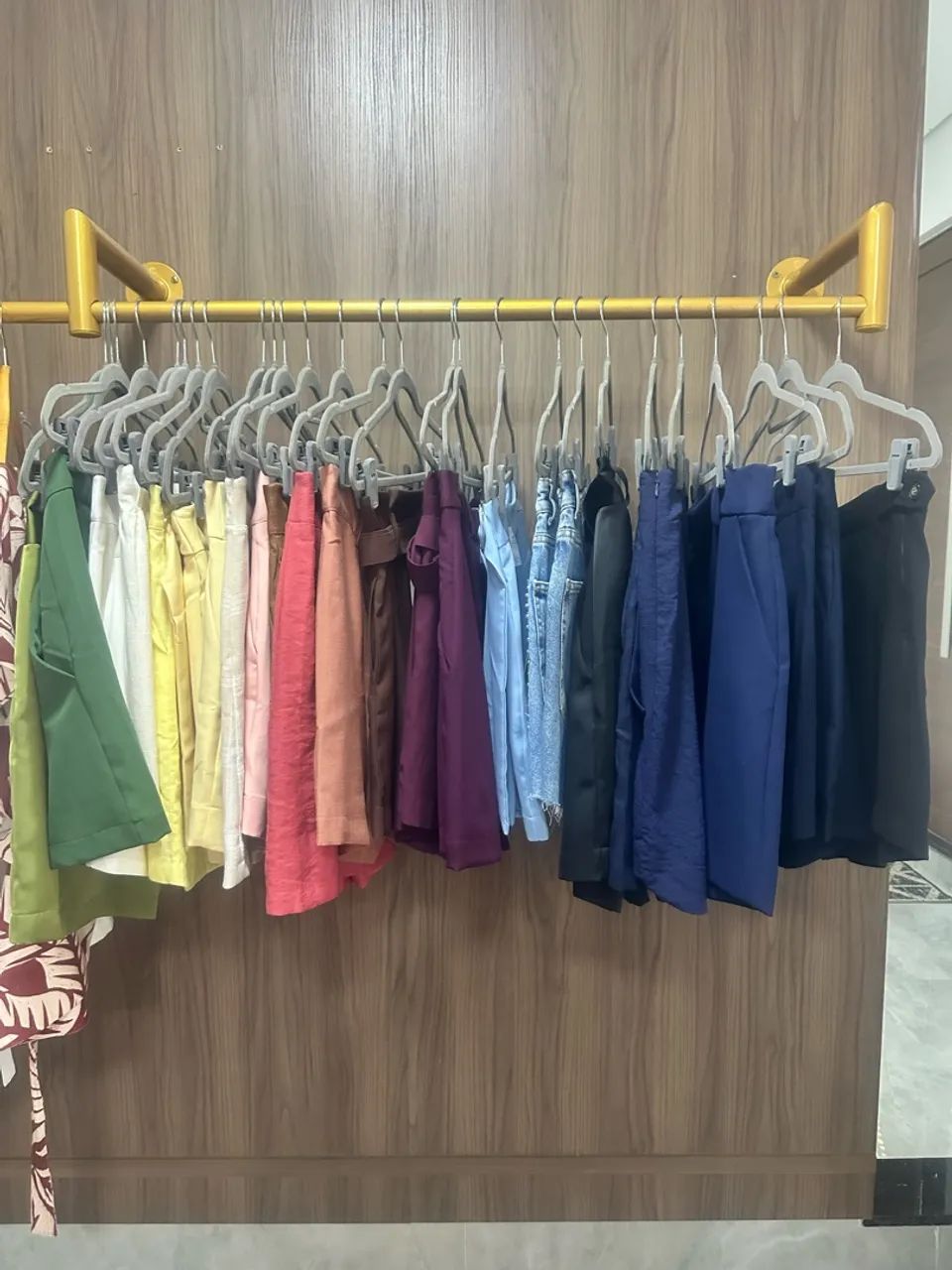 Vendo estoque de loja de roupas feminina  - Foto 4