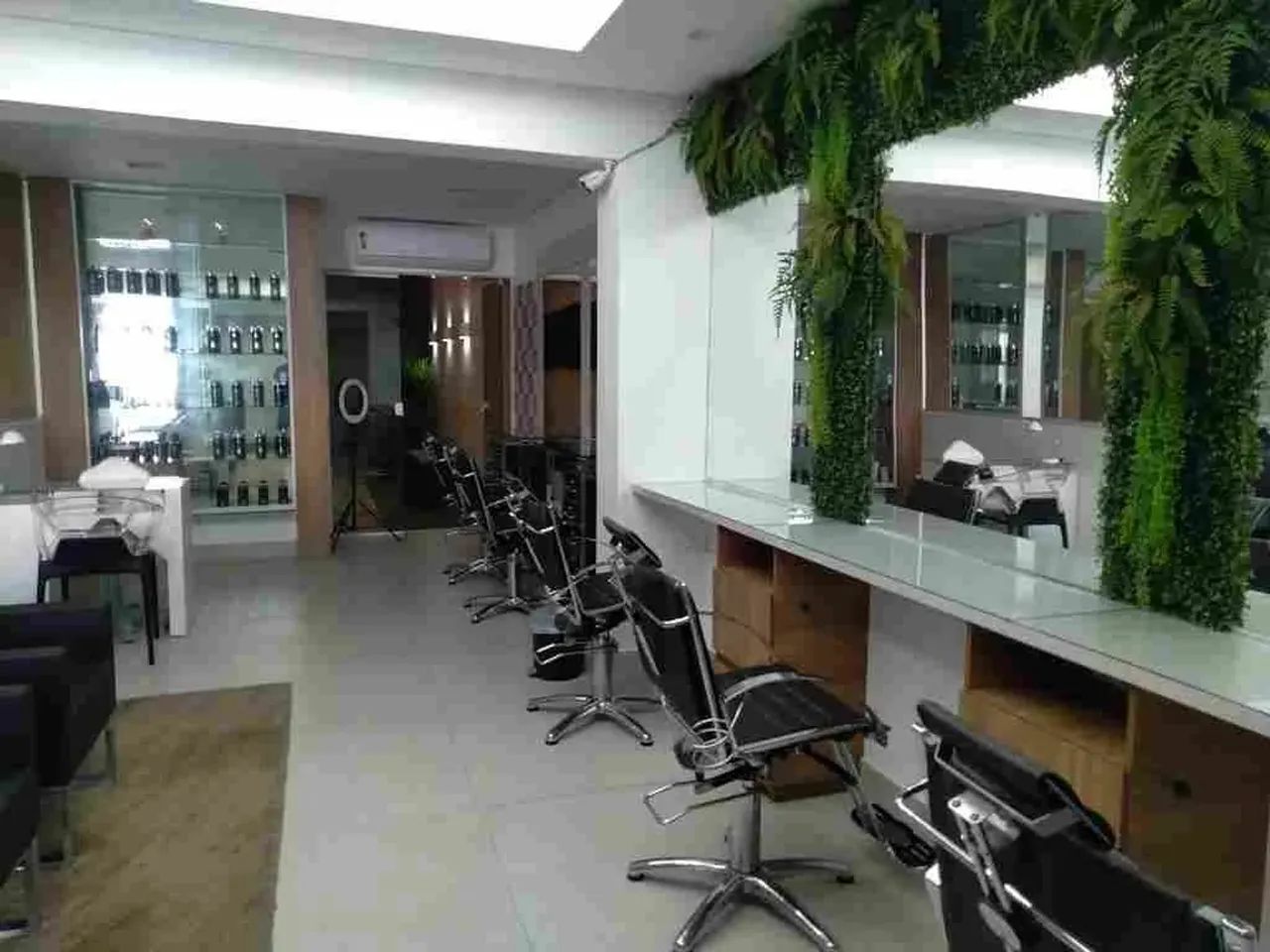 Prédio Duplex c/ Salão +6 Salas +4 Aptos alugados - Foto 2