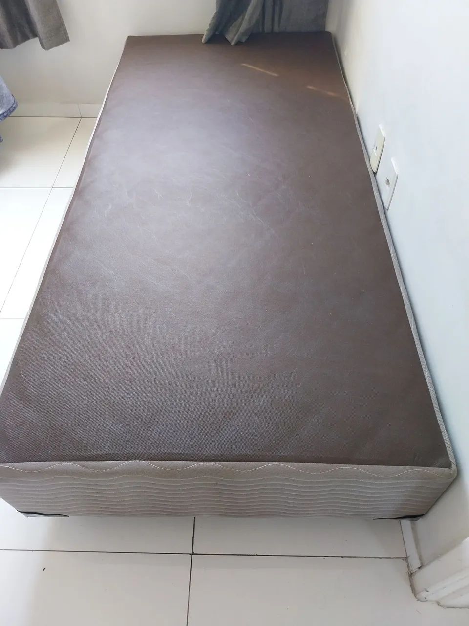 Vendo colchão de solteiro com base box. - Foto 2