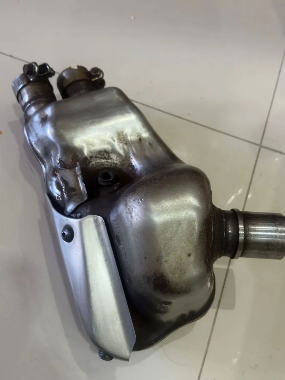 Escape cb1000 / catalizador