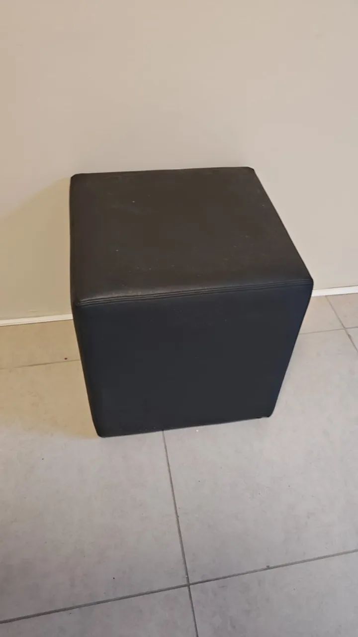 Puff Quadrado Preto
