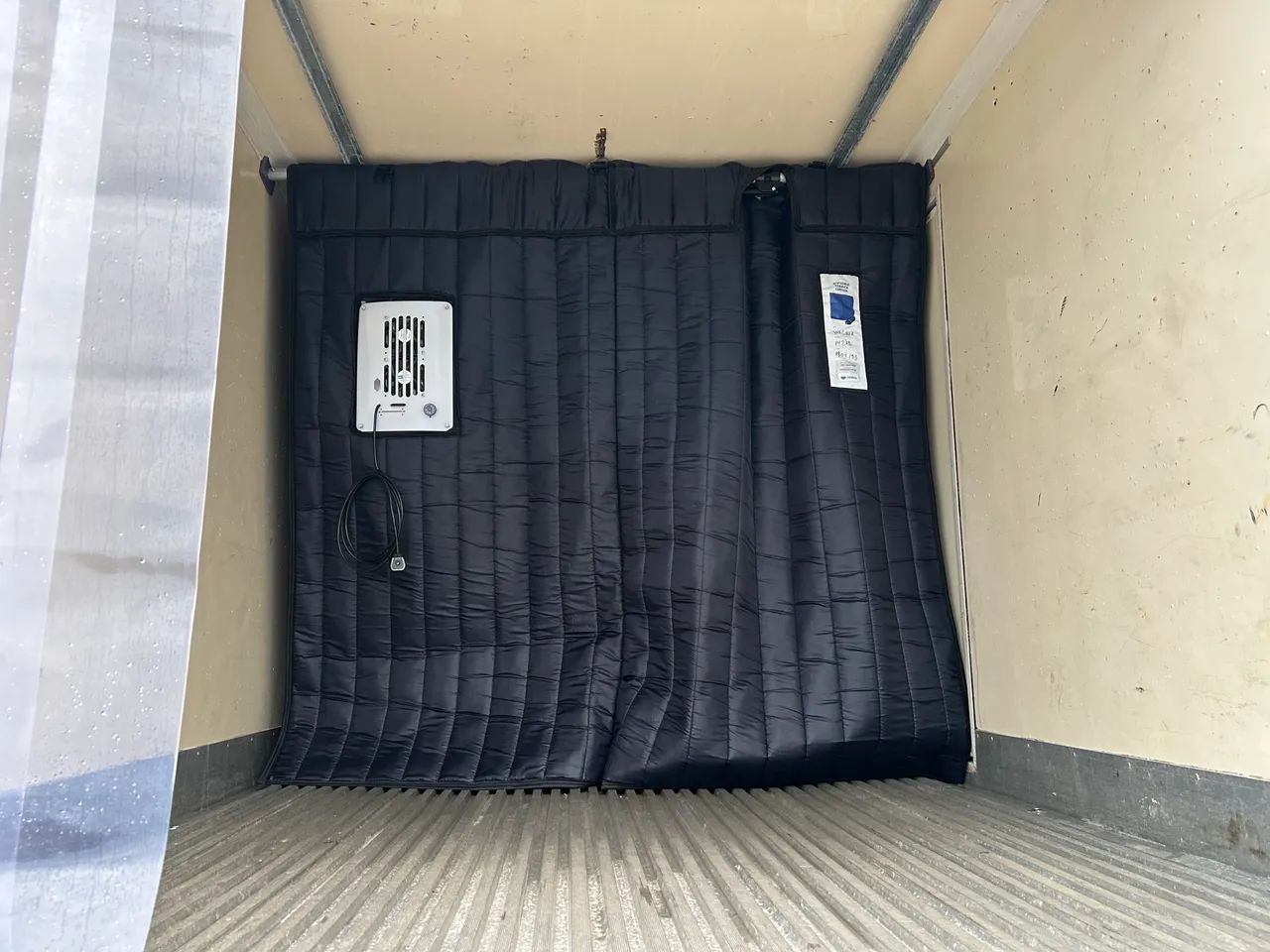 Divisória Térmica Cortina com Ventilação para Baú Caminhão Van