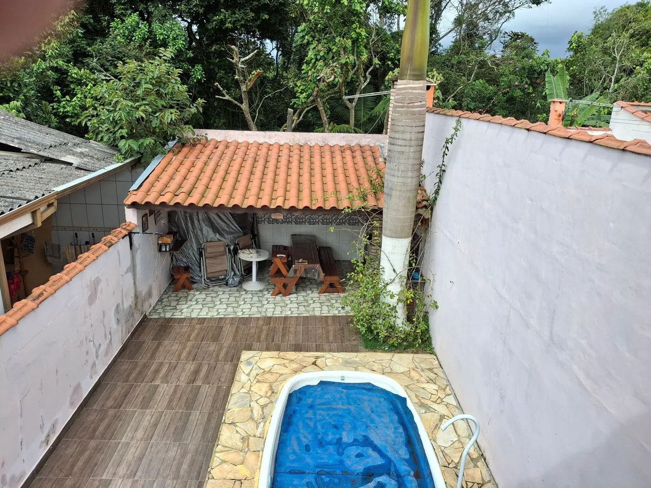 Suzano  vendo ou troco  lindo  sobrado com piscina - Foto 2