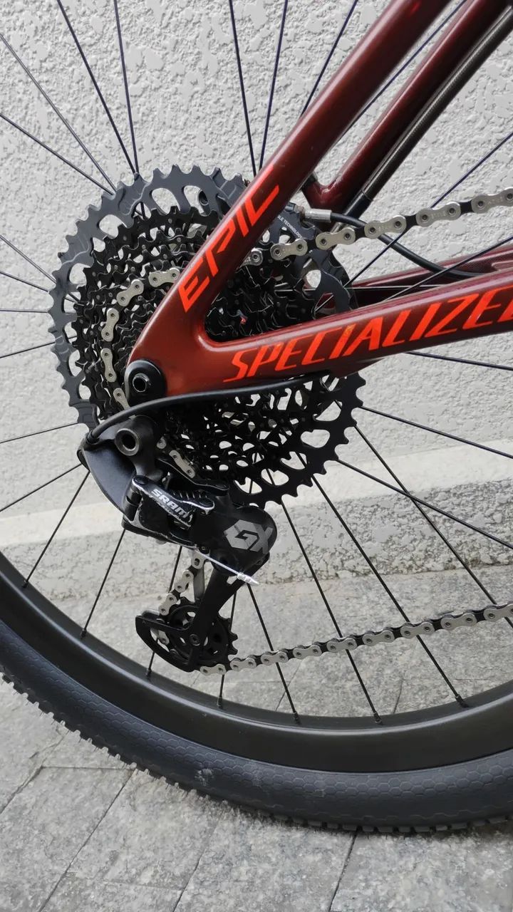 Bicicleta Specialized Epic Expert Carbon tamanho M  - Foto 5