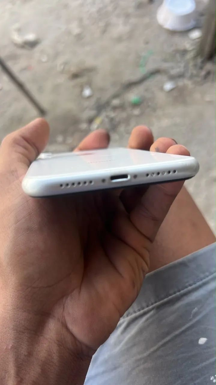 iPhone XR 128g - Foto 5