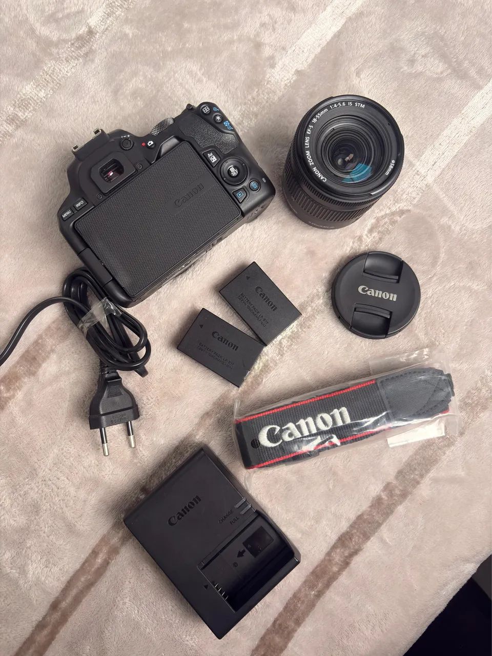 Canon SL3