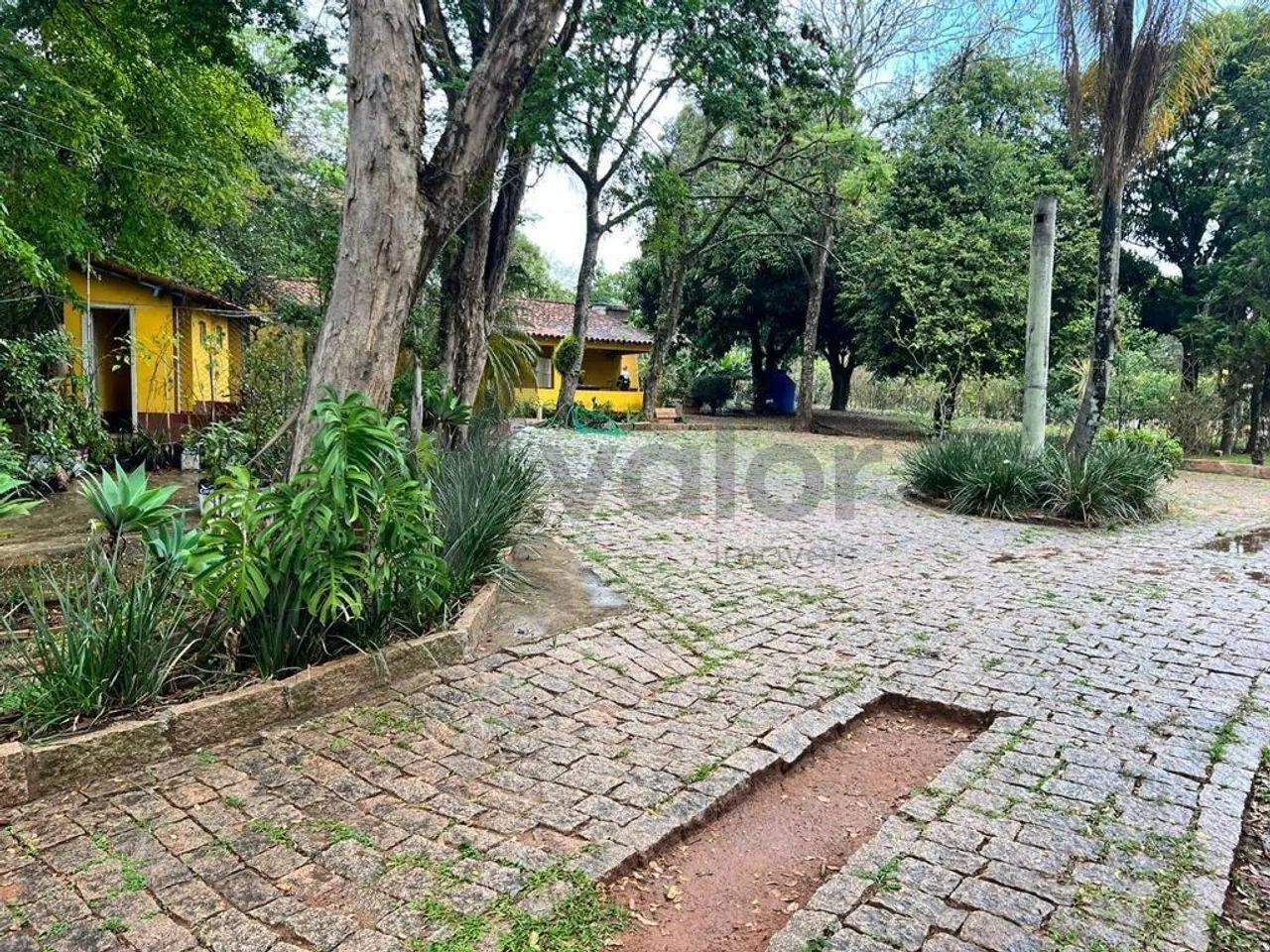 Chácara à venda em Valinhos, Dois Córregos, com 3 suítes, com 11600 m² - Foto 4