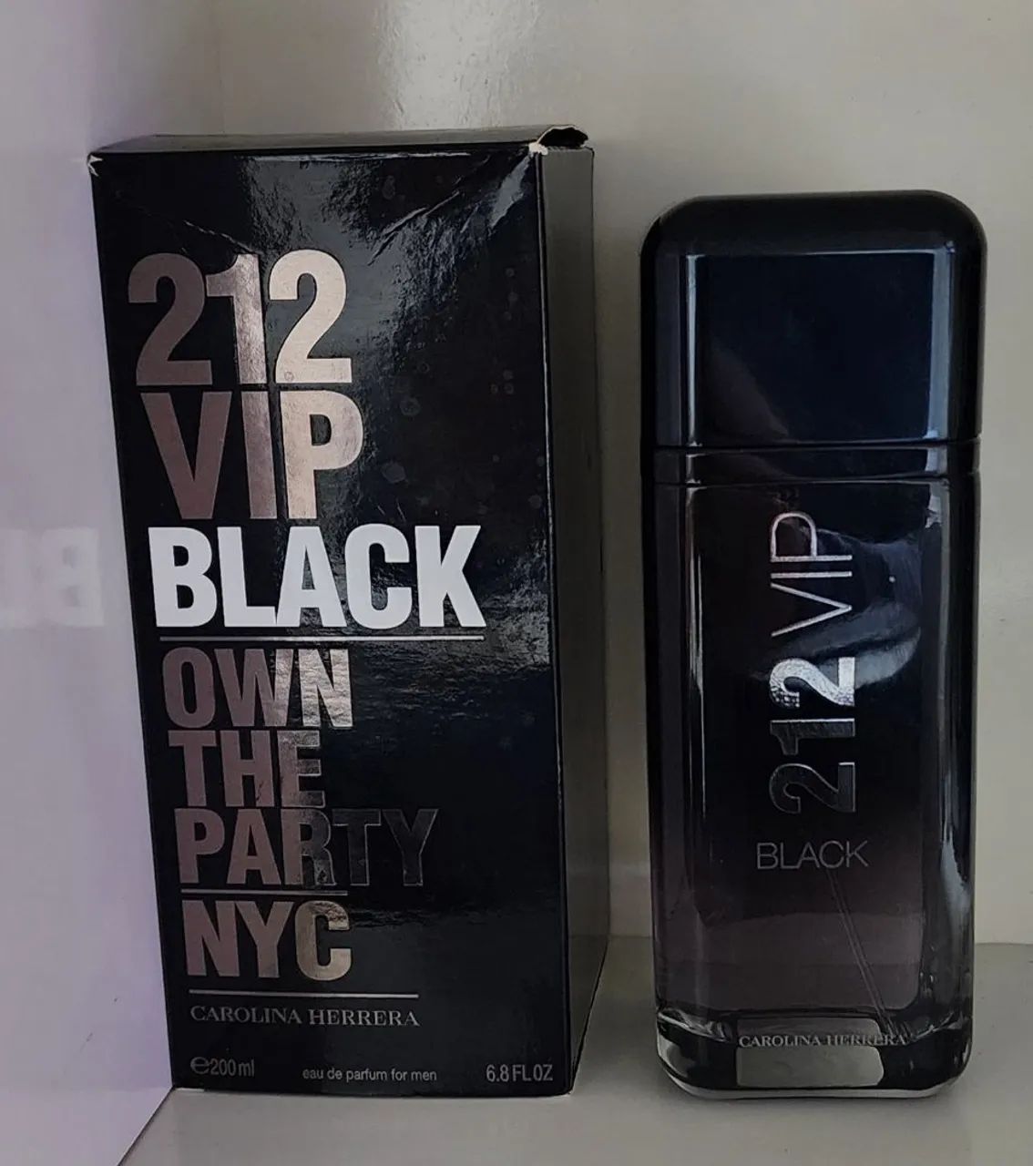 Carolina Herrera - 212 VIP Black - 200 ml - Foto 2