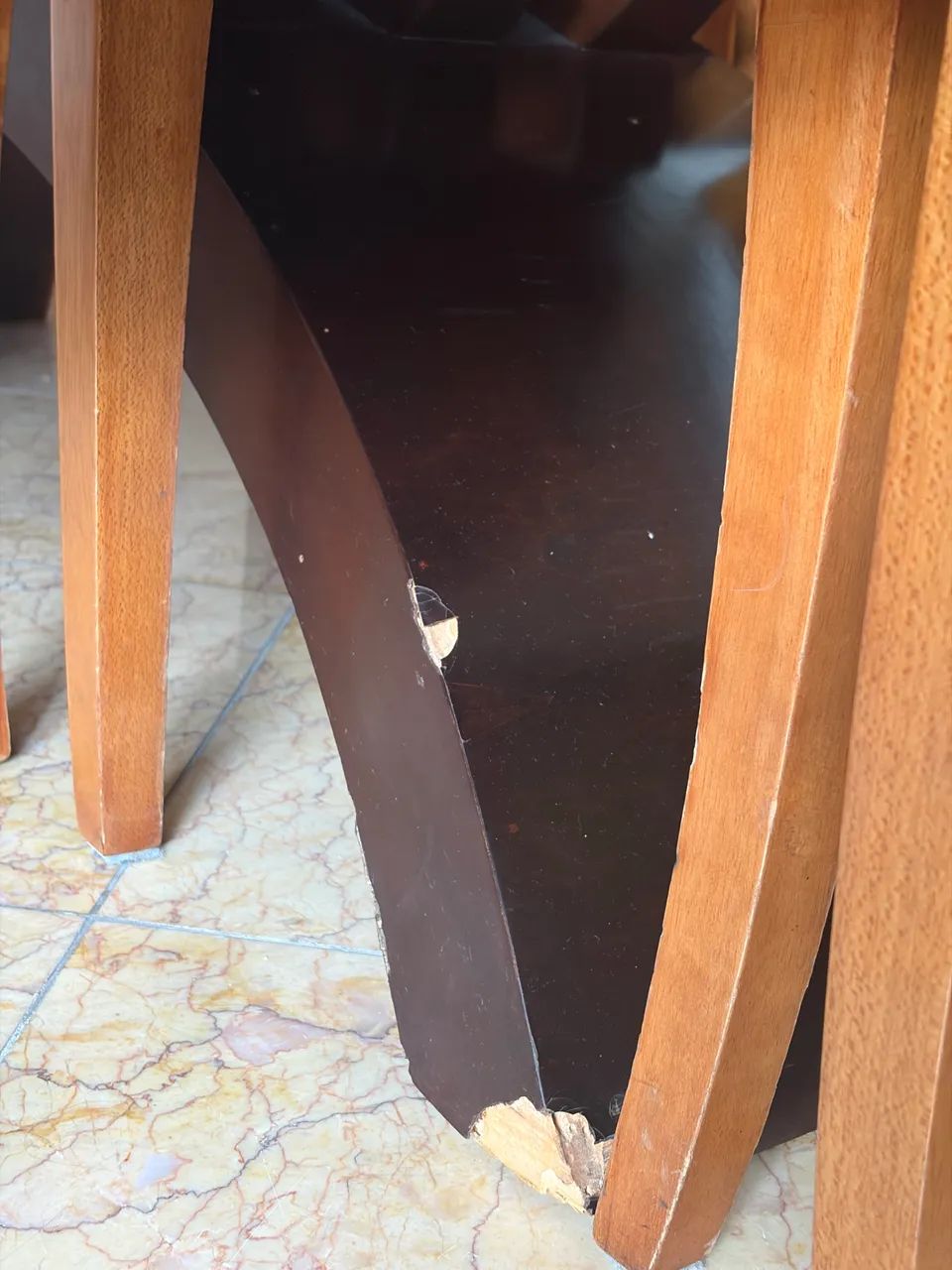 Mesa com 8 lugares com tampo de vidro - Foto 5