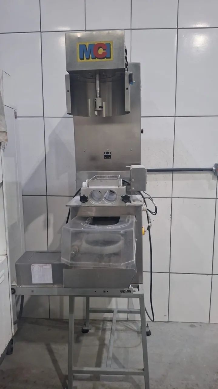 Máquina de salgados Mci  - Foto 5