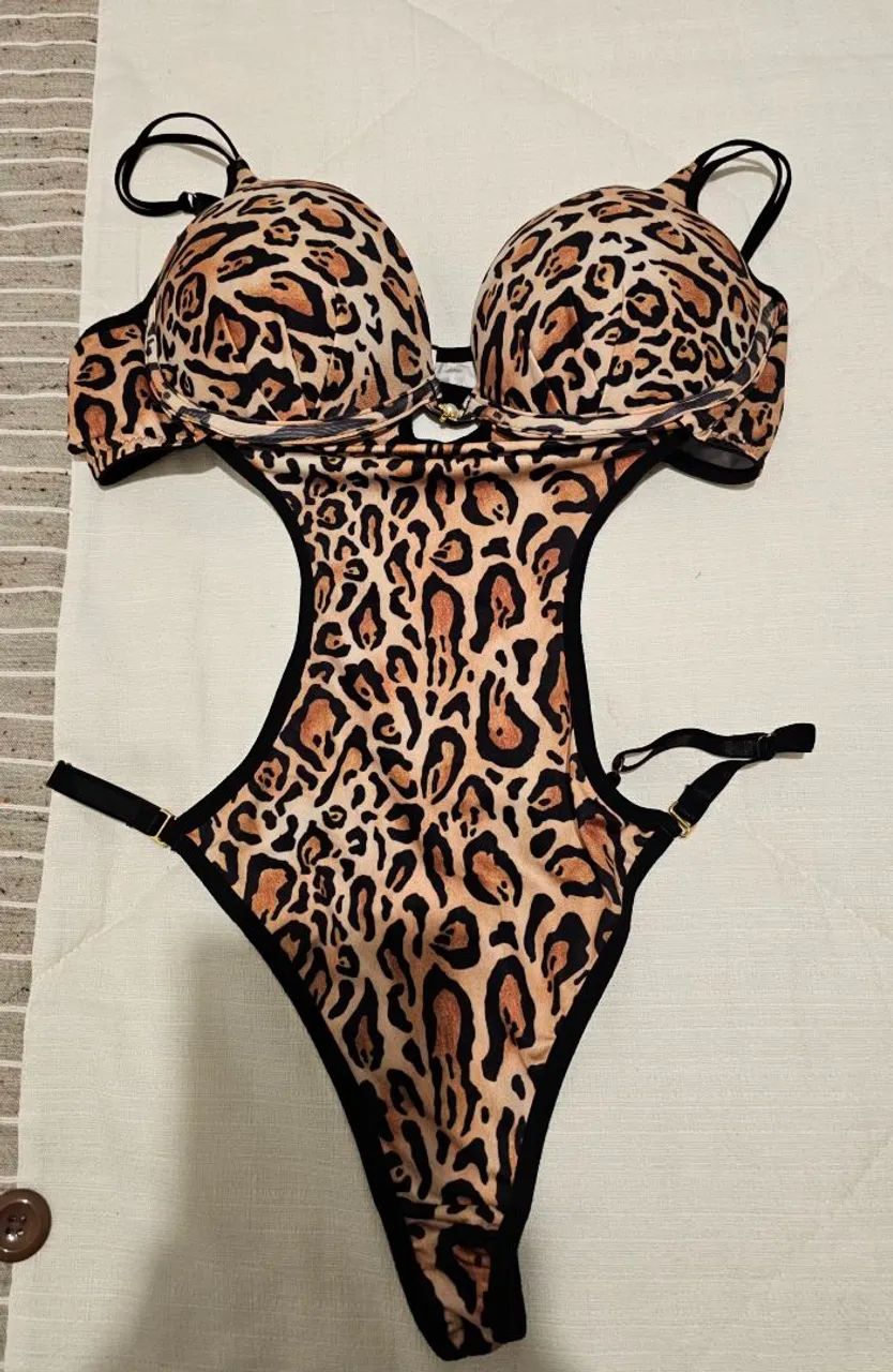 Body Lingerie Oncinha