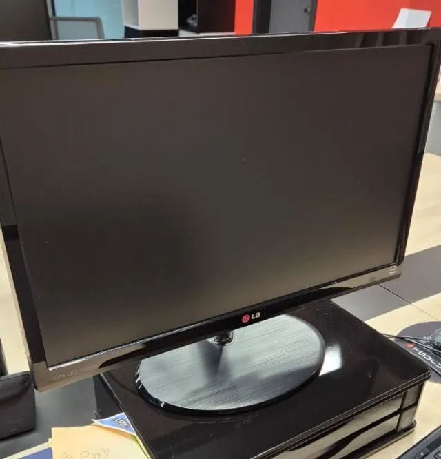 Monitor LG 22 polegadas (Modelo 22EA53TA)