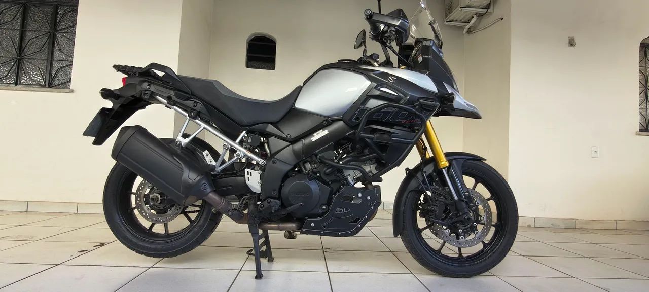 SUZUKI V-STROM 1000  - Foto 2