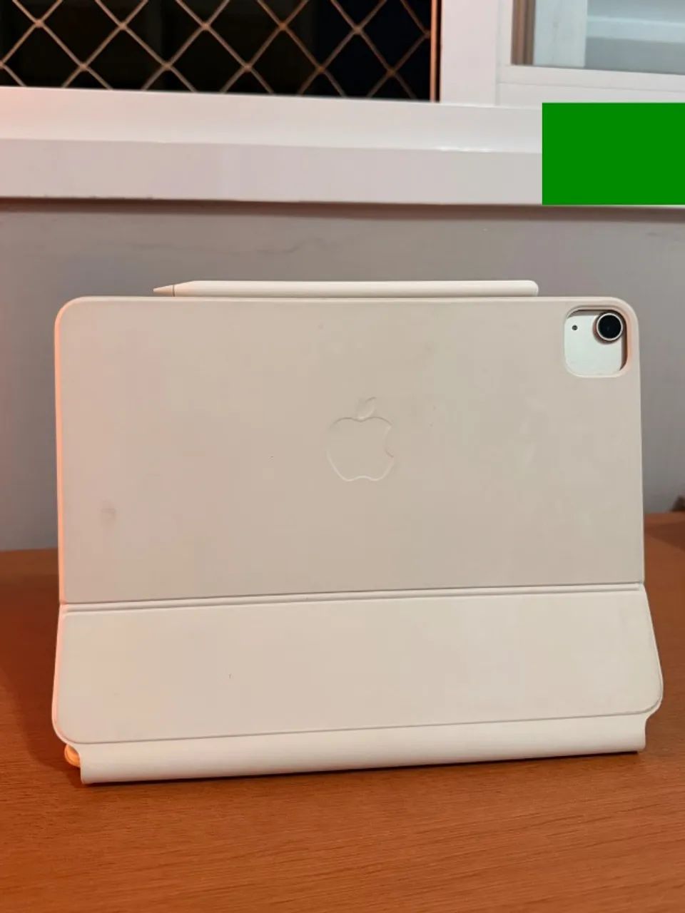iPad Air 5 M1 64gb + Magic Keyboard Branco + Apple Pencil 2