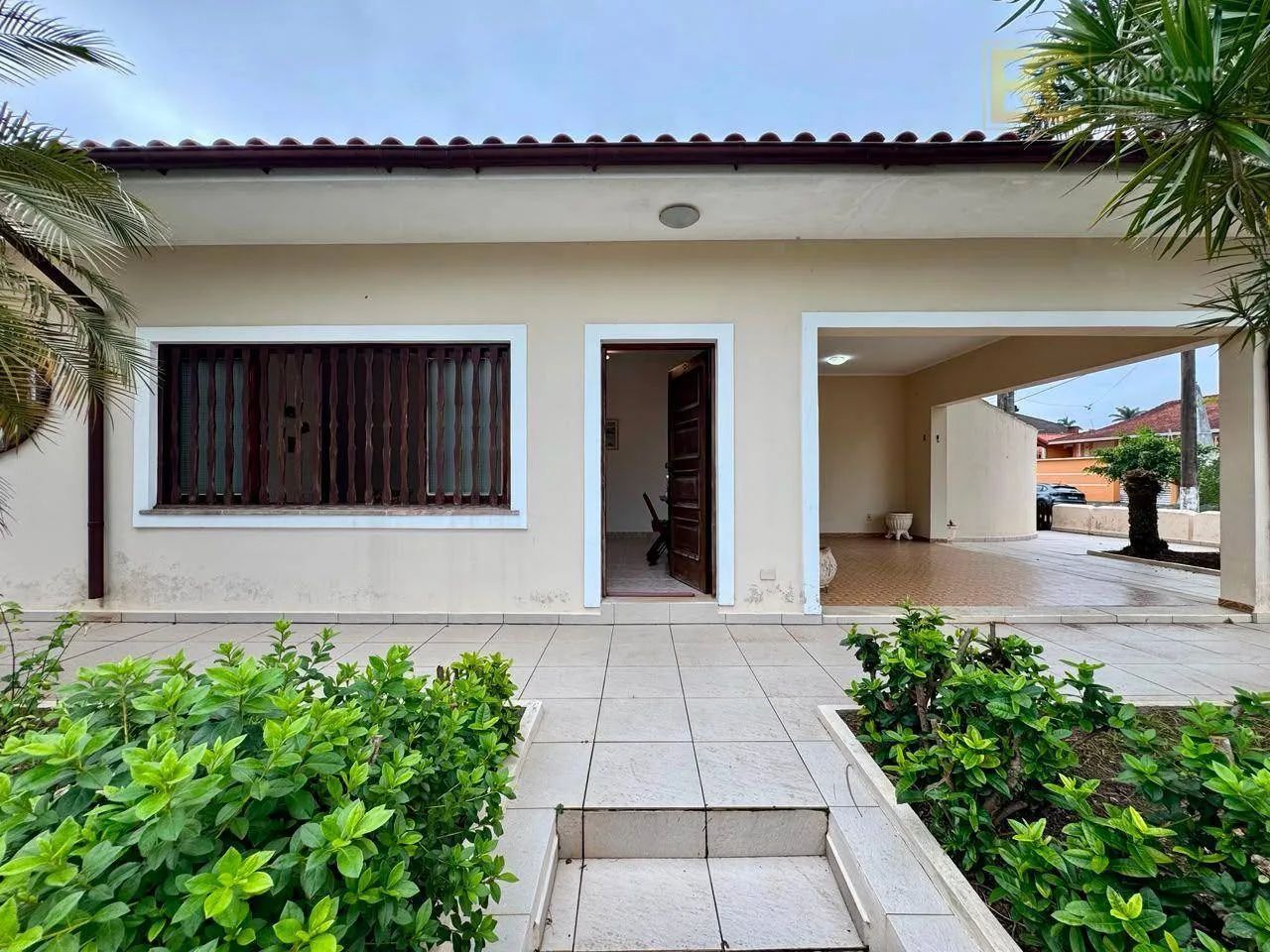 Casa com 3 à 100m do Mar - Imperador - Peruíbe/SP