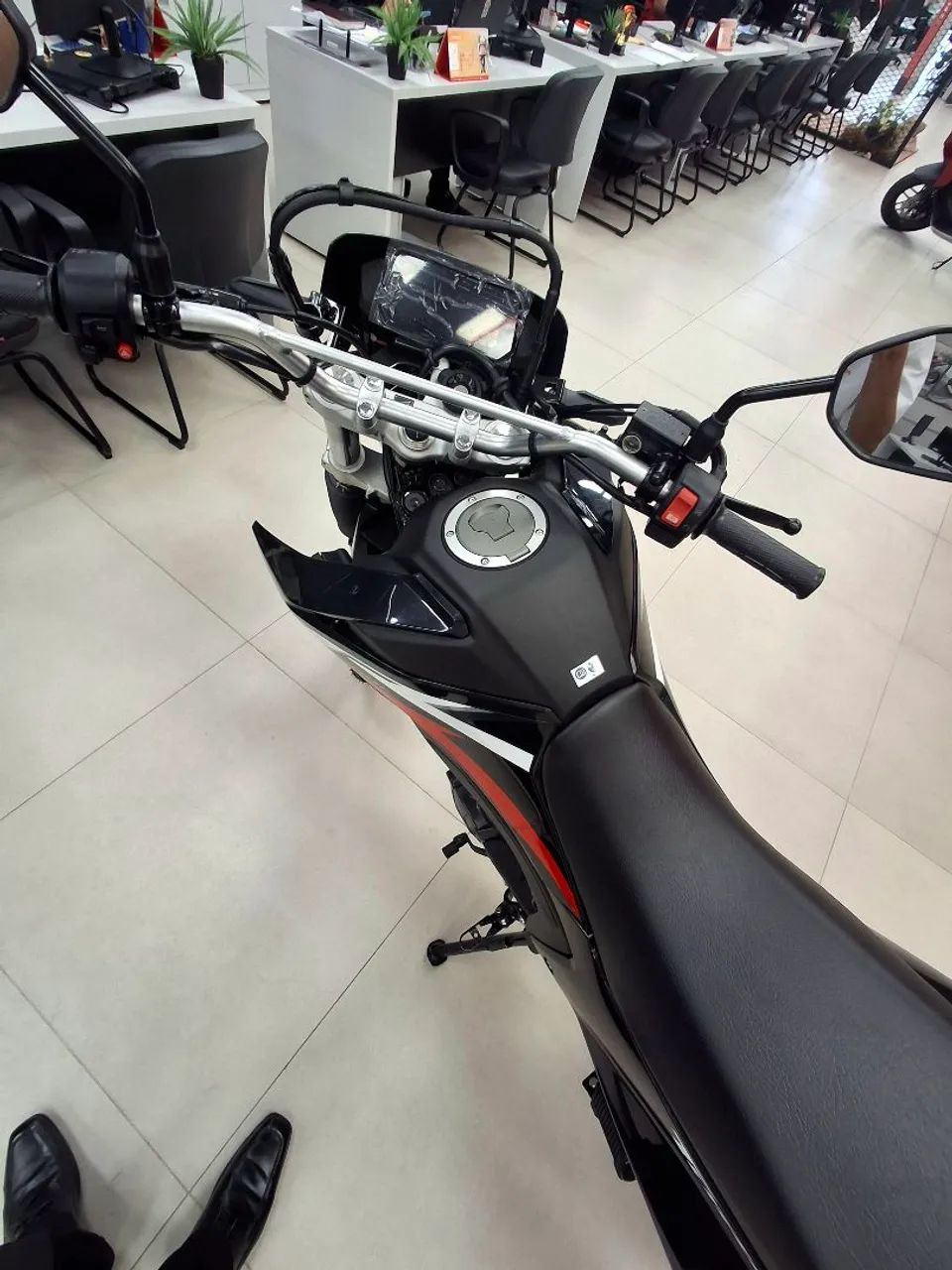 XR 300 TORNADO - Foto 5