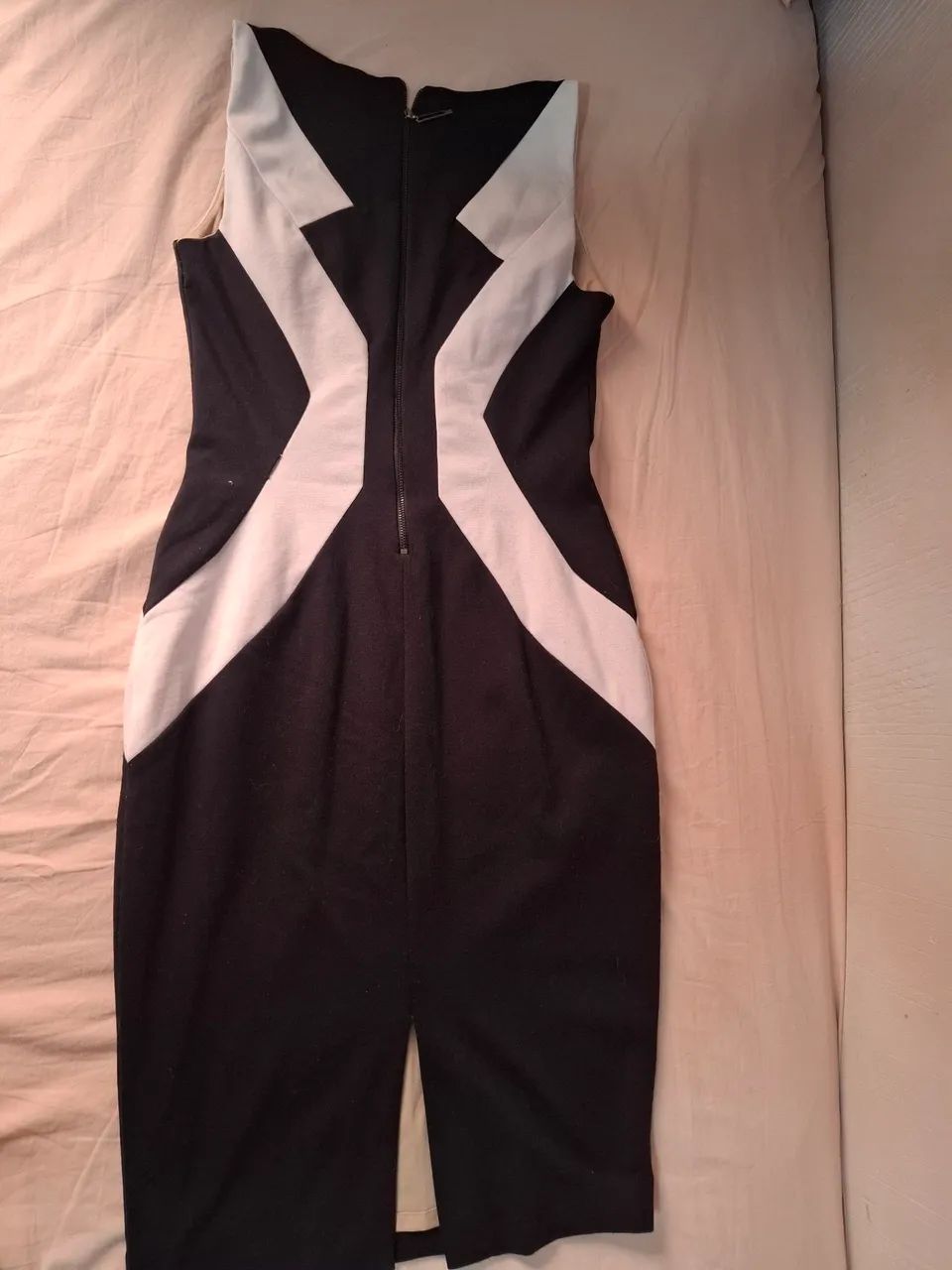 Vestido preto com branco midi  - Foto 3